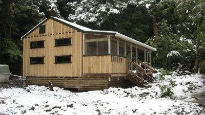 Atiwhakatu Hut