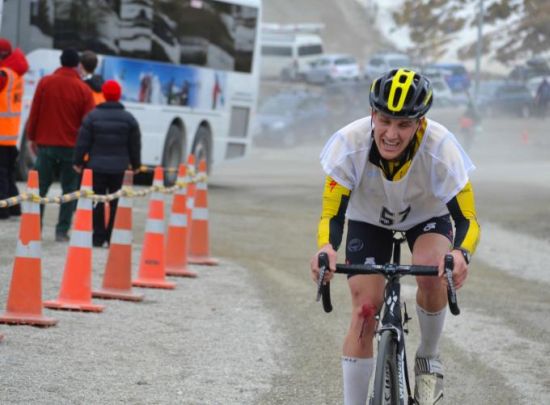 Braden Currie showing the hurt during the last few metres on the bike