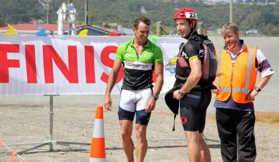 Jeremy McKenzie and Seamus Meikle with race director Phil Lemon