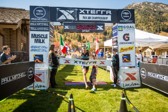 Braden Currie and Josiah Middaugh's sprint finish at the XTERRA Pan American Champs