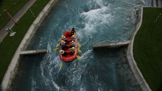 Rafting at Vector Wero Whitewater Park